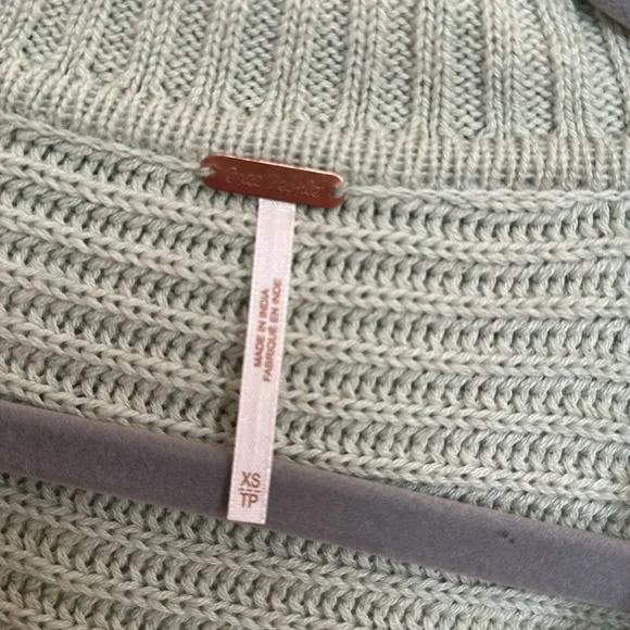 FreePeople Marlie pullover sweater - Picture 2 of 4